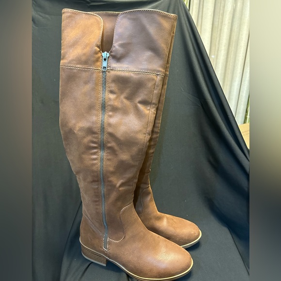 Mia Women's Carsyn Tall Boot size 5 New - Picture 4 of 9